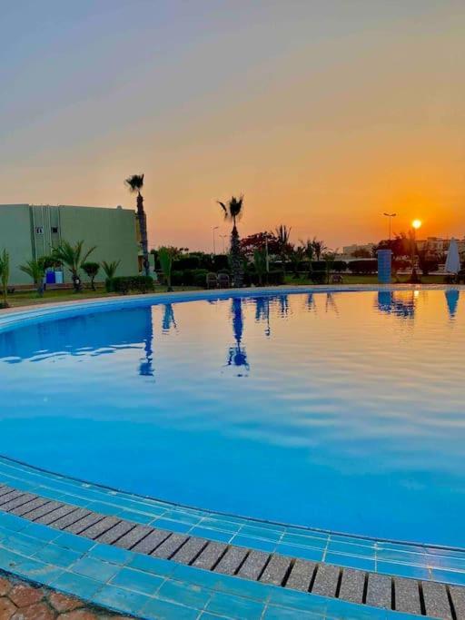 Ferienwohnung 50% Off. 2Br , 2Br Ground Floor With Pool View, Private Beach Access, Security 24/7 شاليه ٢ غرفه ، ٢ حمام ف الدور الارضي قدام جنينه و حمام السباحه مباشره ، شاطيء خاص بالقرية و أمن ٢٤ ساعه و مسجد خاص Dawwar Muhammad Abu Shanab Exterior foto